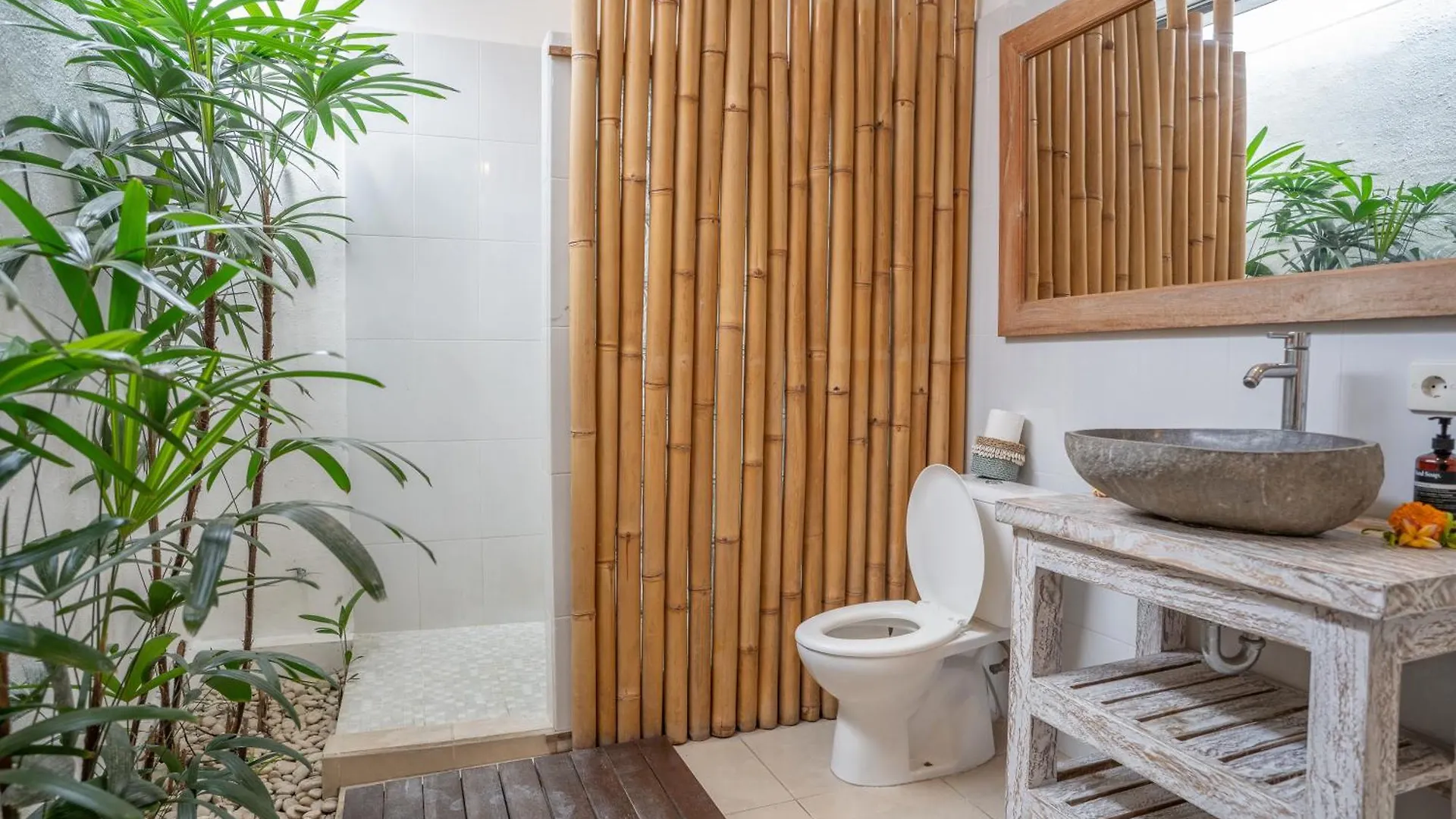 Villa Anouk Seminyak Indonesia